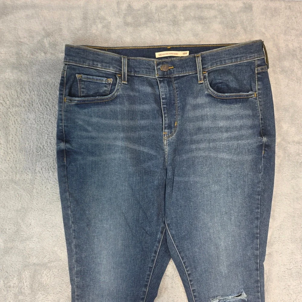 Levi's Women 18W M Blue 720 High‎ Rise Pants Super Skinny Distressed Jeans
